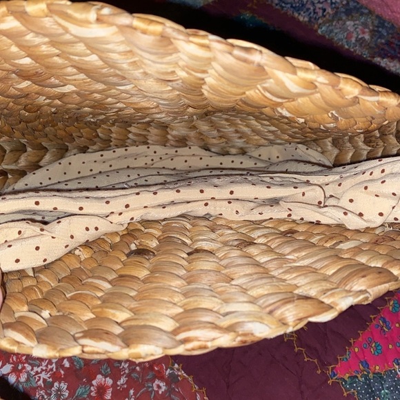 Faithful The Brand Shelby 100% Water Hyacinth Round Woven Crossbody - Picture 3 of 6